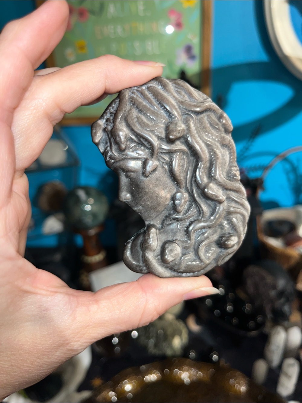 Medusa silver sheen cabochon